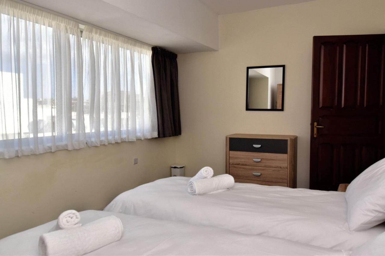 2 Bedroom, Bright & Central Top Floor Apartment - 5 Msida Exterior photo
