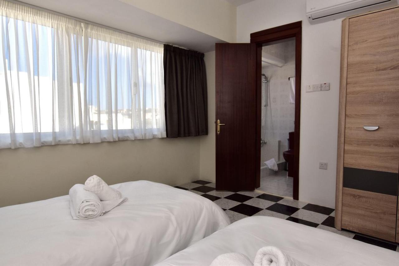 2 Bedroom, Bright & Central Top Floor Apartment - 5 Msida Exterior photo